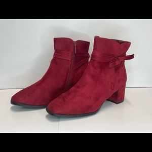 Ed Elyse cranberry heeled boots. 7W. Suede.